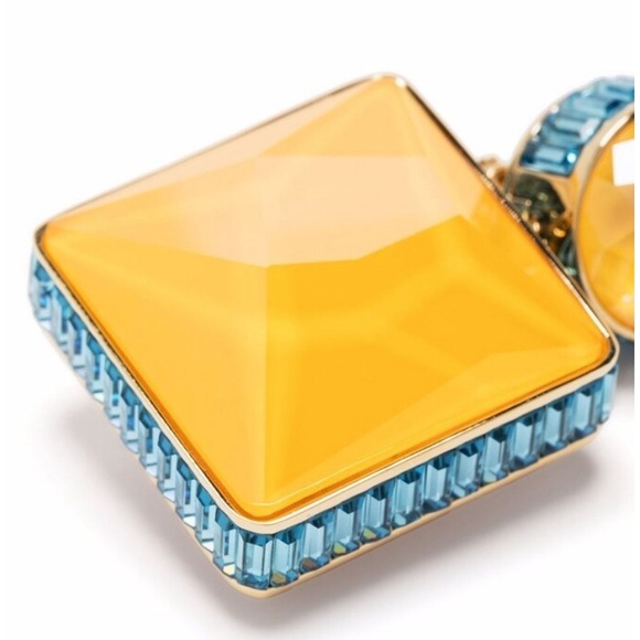 Swarovski Atelier
Swarovski Orbita Octagon Cut Clip Earrings - Picture 5 of 6